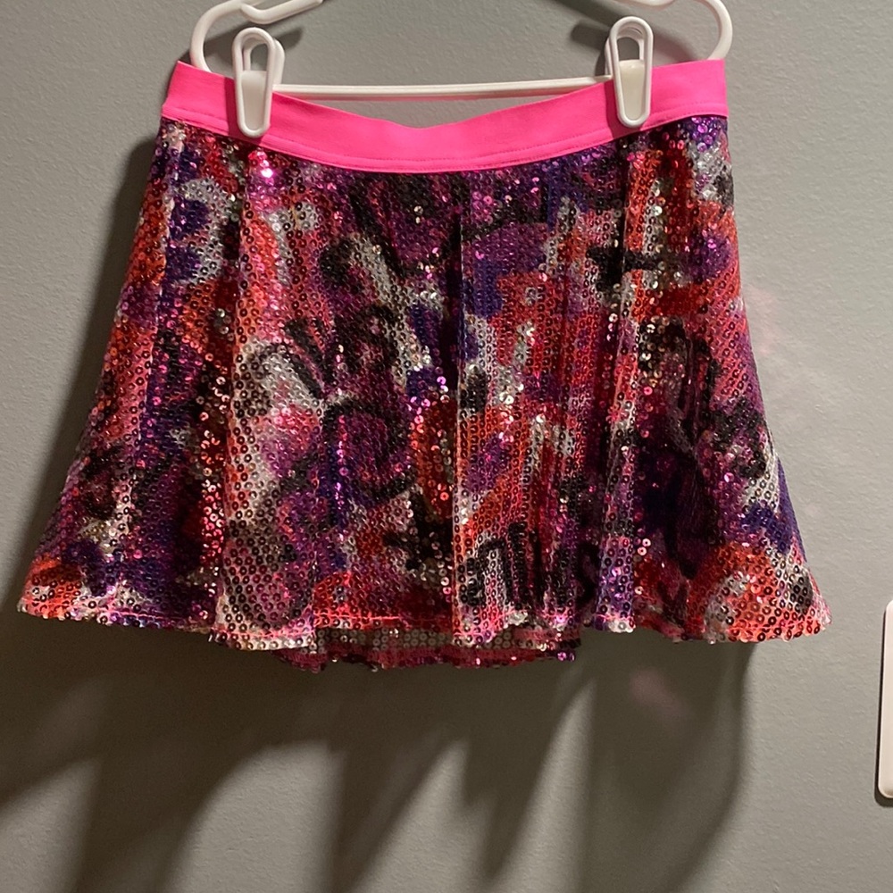 BRAND NEW GIRLS SKIRT WITH SHIRTS UNDERNEATH SIZE 10! NWOT! SMOKE FREE HOME!